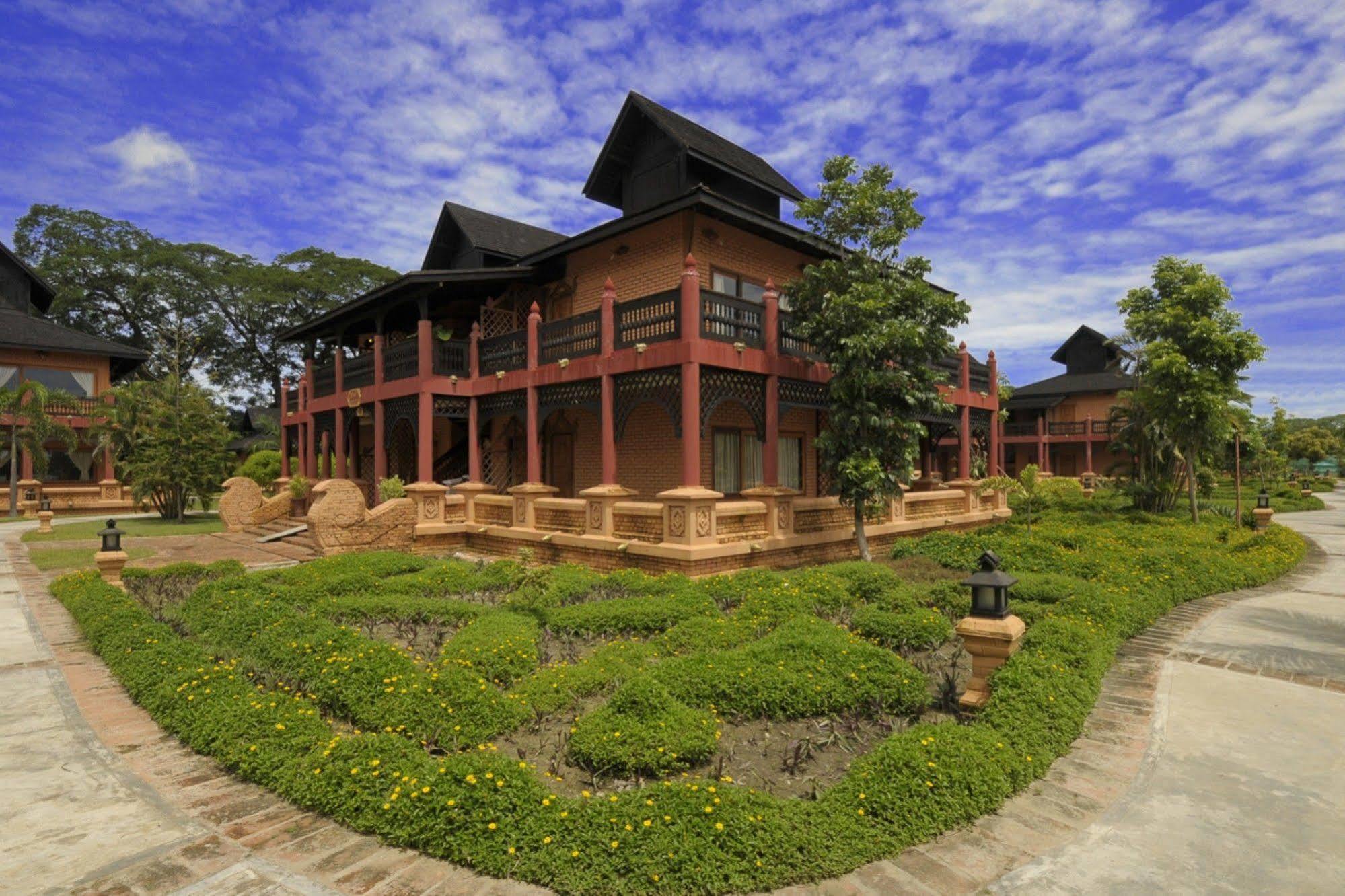 Kma Kaytumadi Hotel Taungoo Ngoại thất bức ảnh