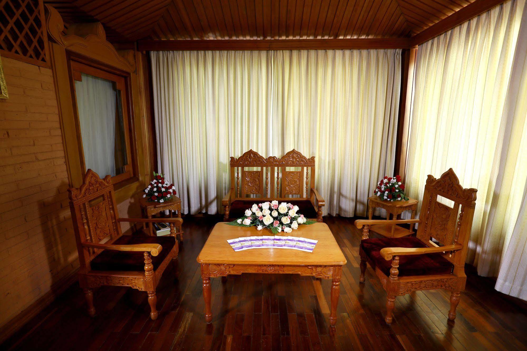 Kma Kaytumadi Hotel Taungoo Ngoại thất bức ảnh
