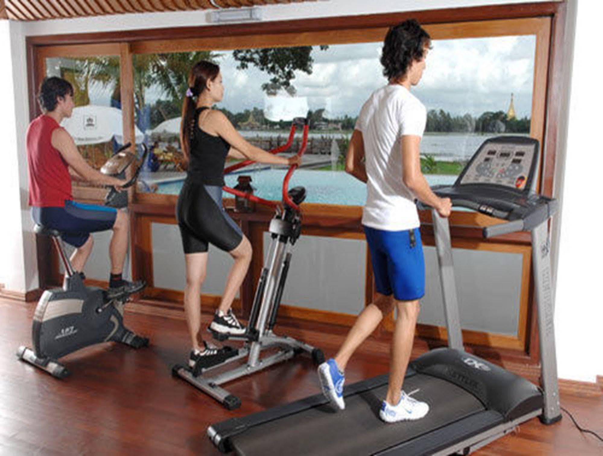 Kma Kaytumadi Hotel Taungoo Ngoại thất bức ảnh