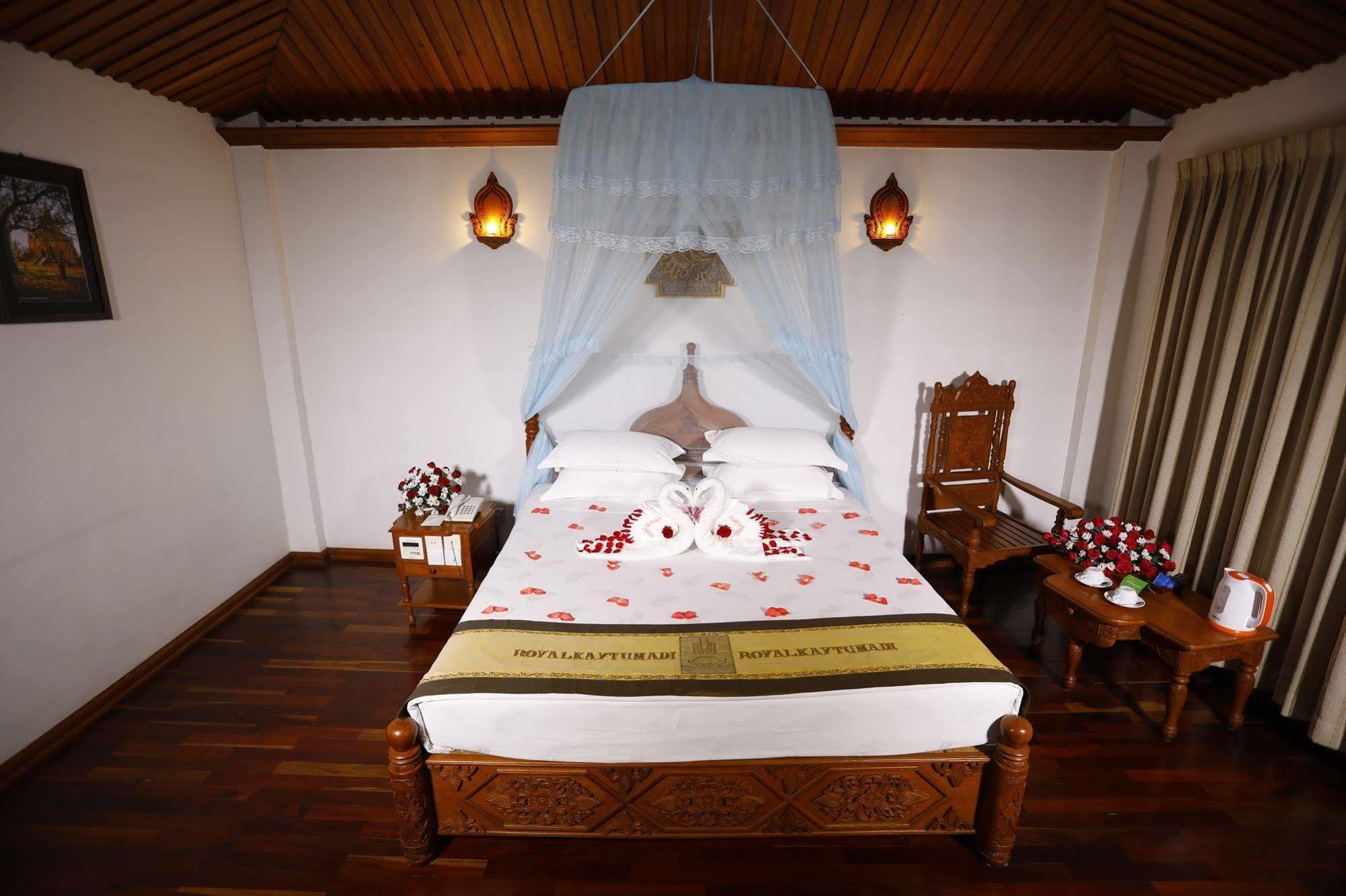 Kma Kaytumadi Hotel Taungoo Ngoại thất bức ảnh